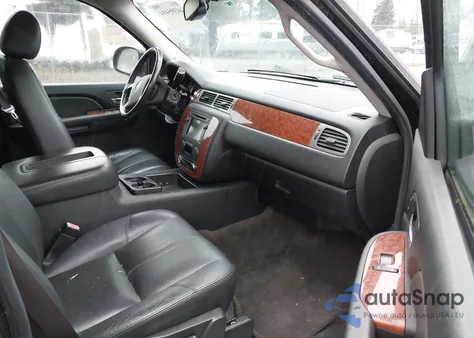 2008 Chevrolet Tahoe Hybrid z USA, uszkodzony, nr VIN 1GNFK13558R226874